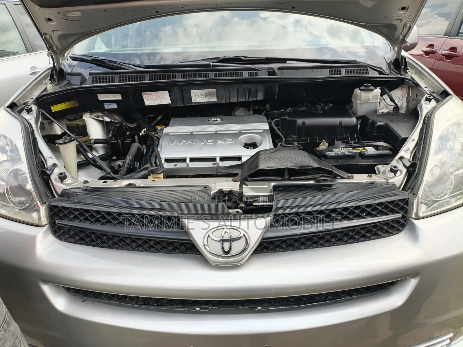 Toyota Sienna 2005 Silver