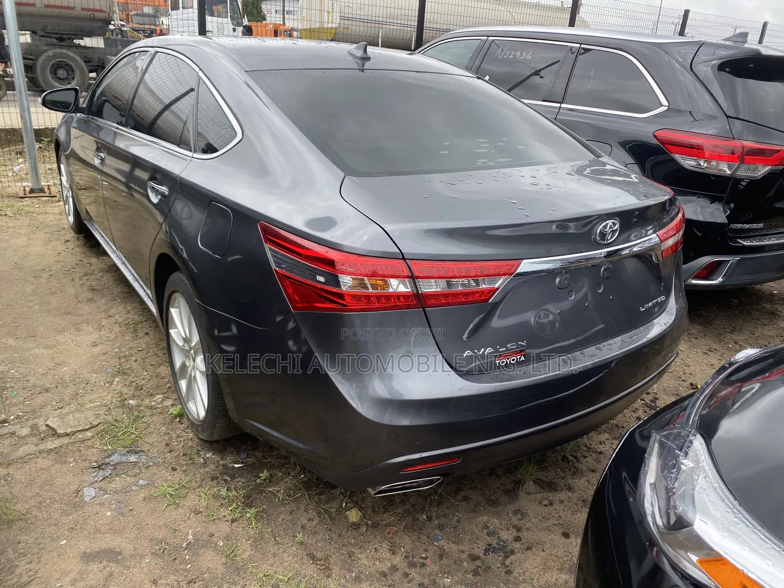 Toyota Avalon Limited Sedan FWD (3.5L 6cyl 6A) 2013 Gray