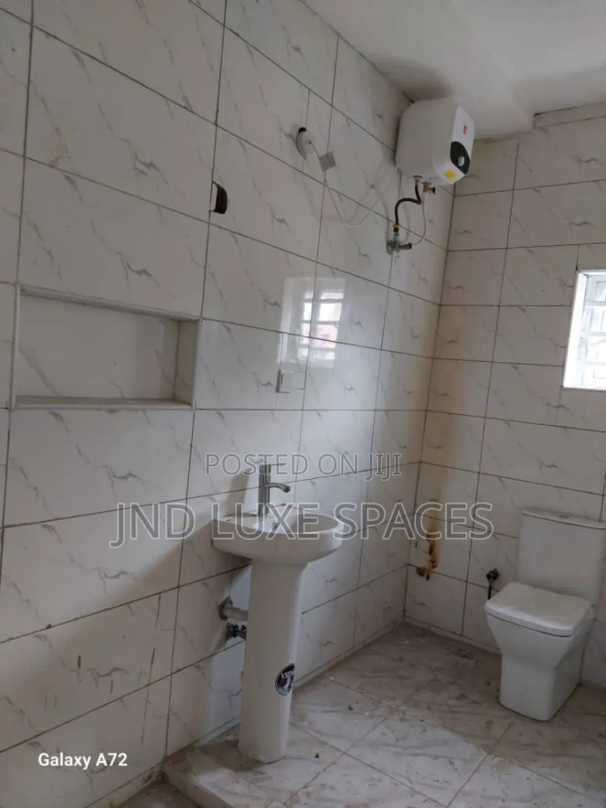 3bdrm Apartment in Obafemi-Owode for sale