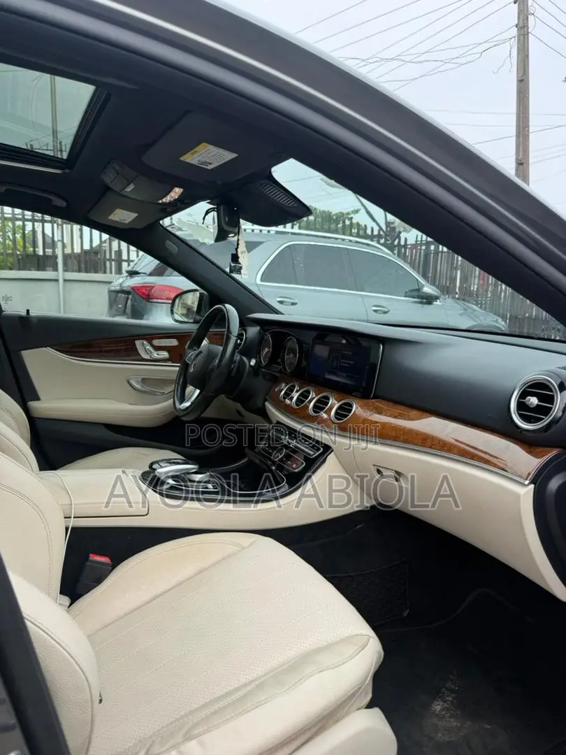 Mercedes-Benz E300 2018 Gray