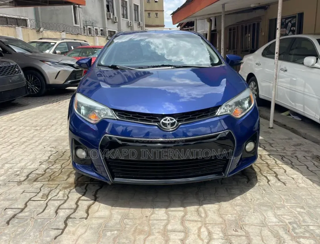 Toyota Corolla S 4dr Sedan (1.8L 4cyl CVT) 2016 Blue