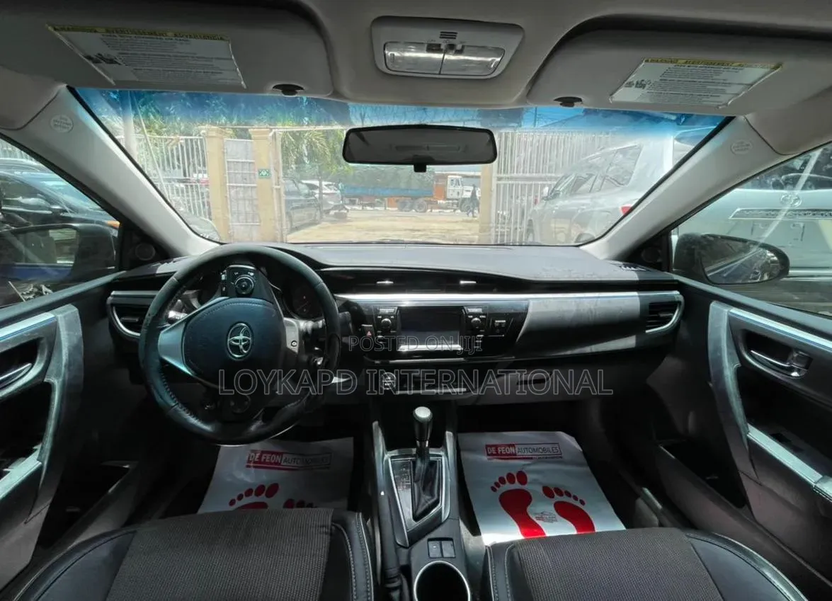 Toyota Corolla S 4dr Sedan (1.8L 4cyl CVT) 2016 Blue