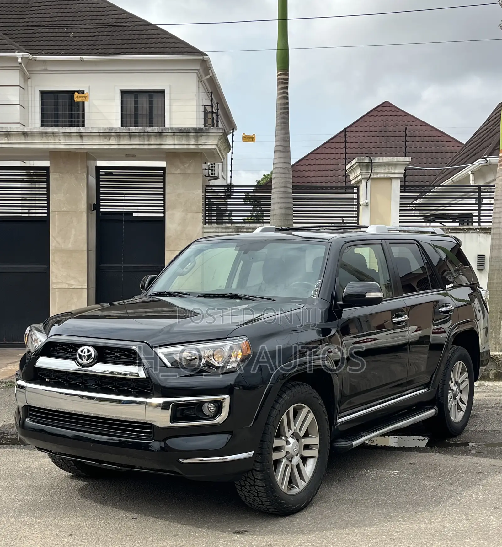 Toyota 4-Runner Limited 4X4 2013 Black