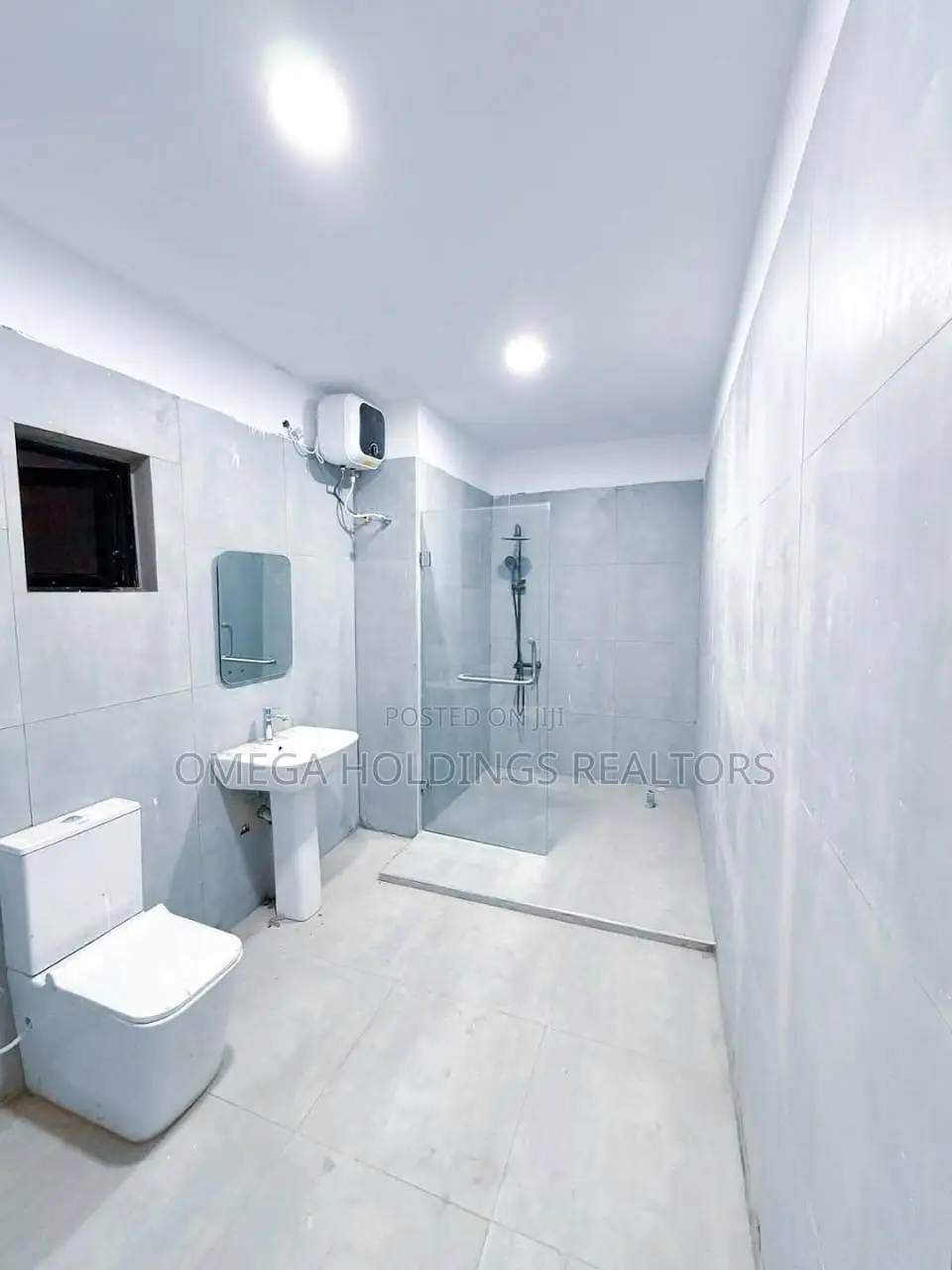 5bdrm Duplex in Alalubosa Gra for rent