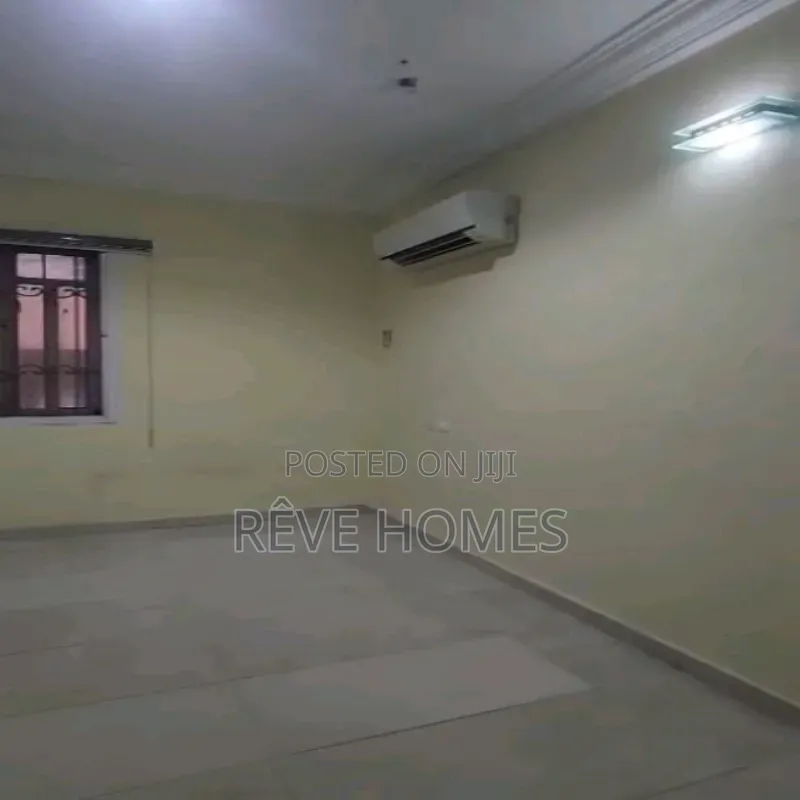 4bdrm Maisonette in Alagomeji for rent