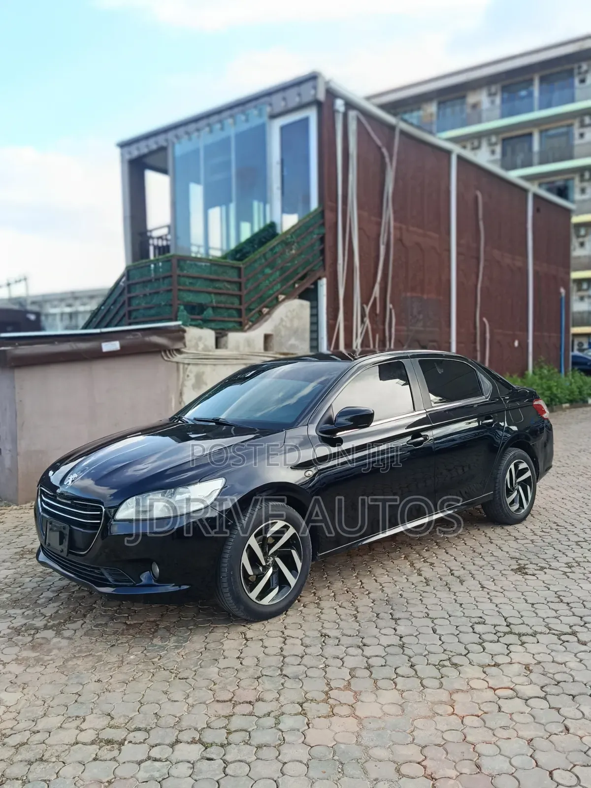 Peugeot 301 2013 Black