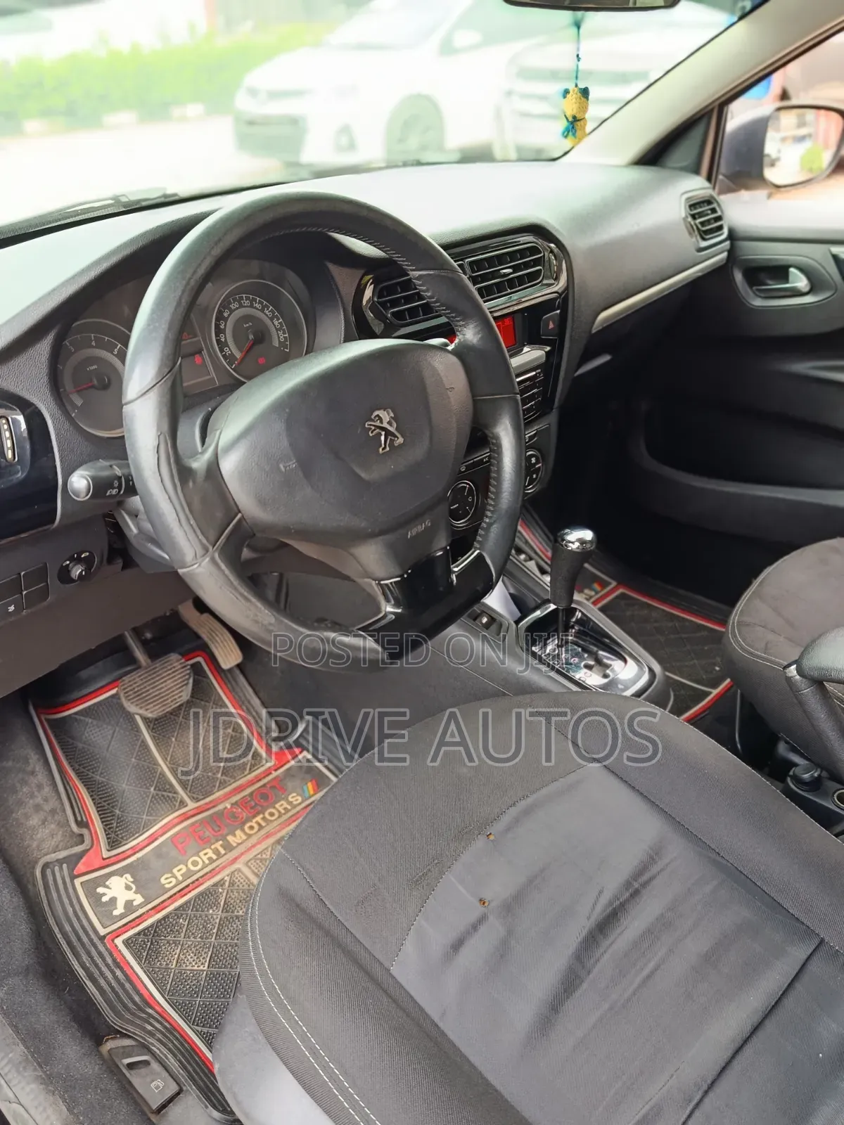 Peugeot 301 2013 Black
