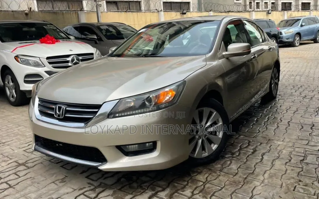 Honda Accord EX-L 4dr Sedan w/Navigation (2.4L 4cyl CVT) 2014 Gold