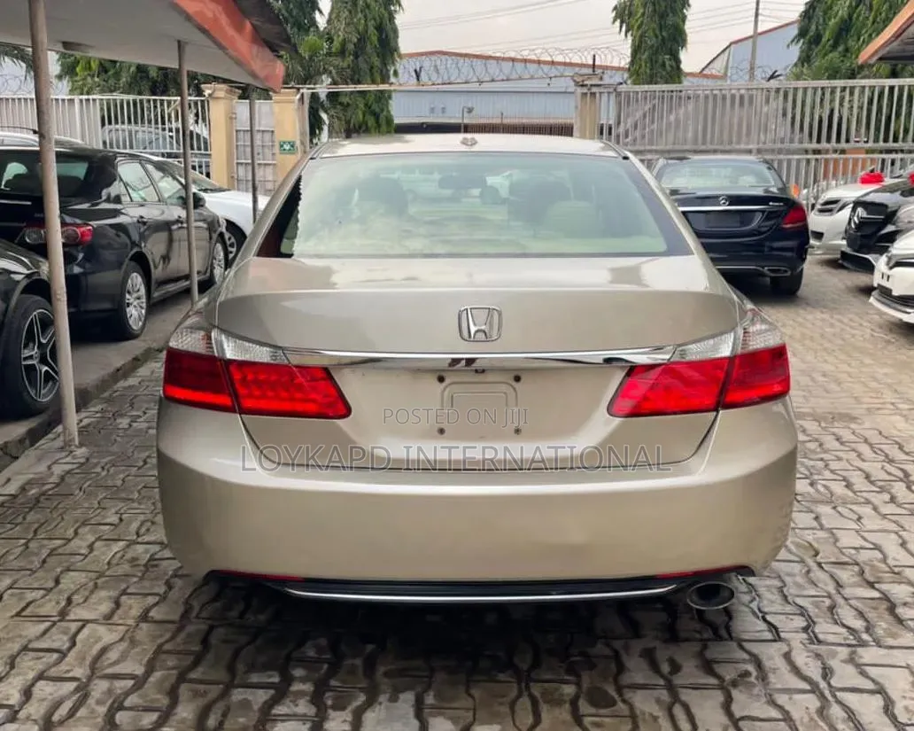 Honda Accord EX-L 4dr Sedan w/Navigation (2.4L 4cyl CVT) 2014 Gold