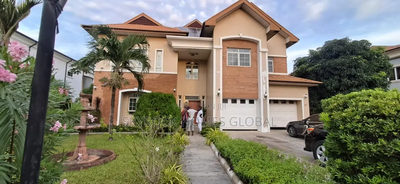 Furnished 5bdrm Mansion in Ikate for sale