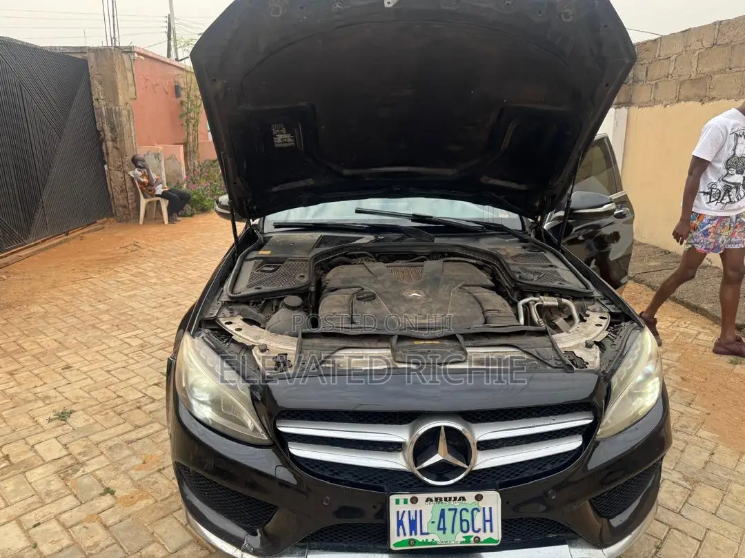 Mercedes-Benz C400 2017 Black