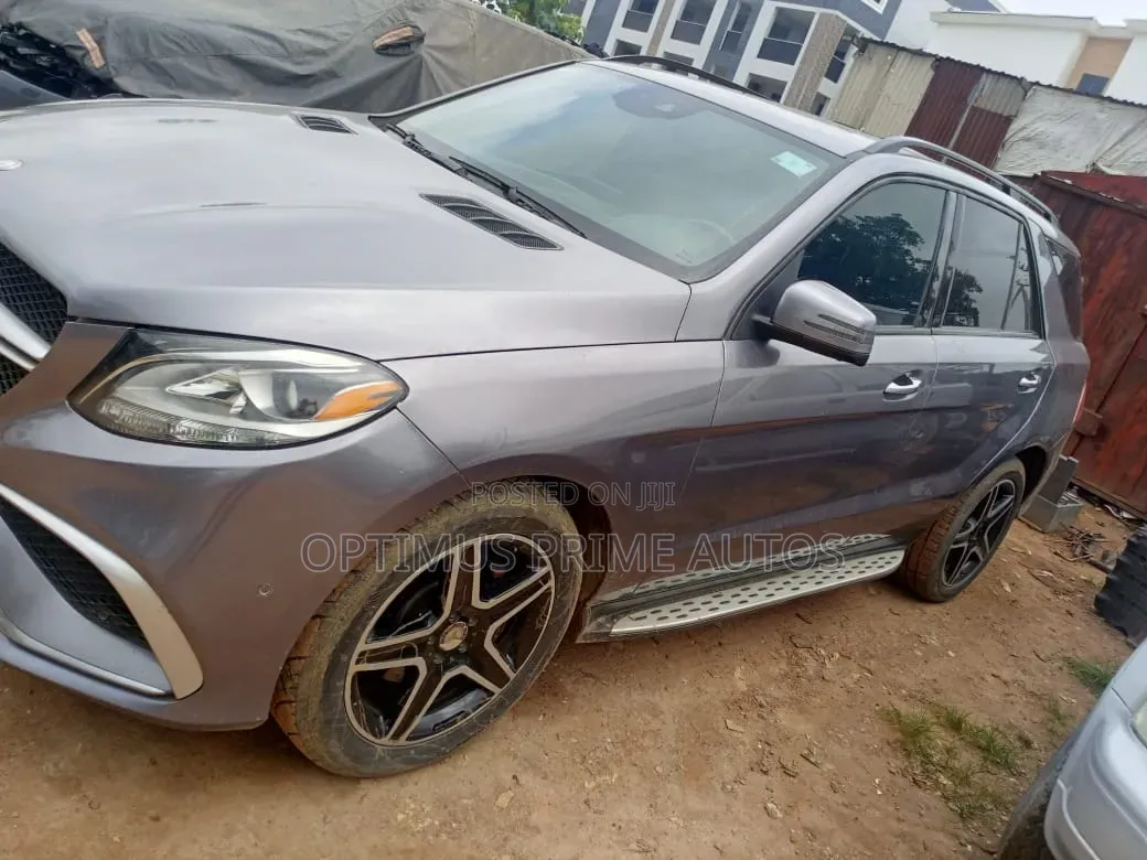 Mercedes-Benz GLE-Class 2016 Blue