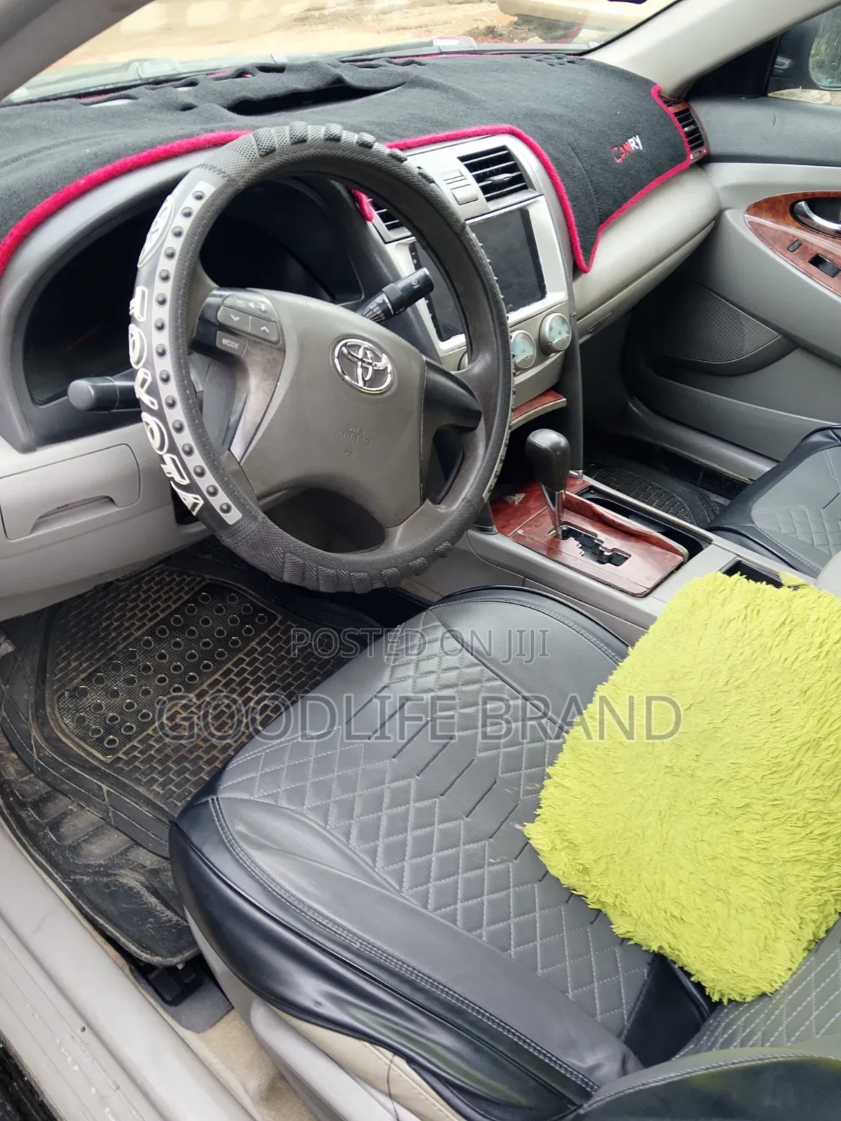 Toyota Camry XLE 4dr Sedan (2.4L 4cyl 5A) 2007 Ivory