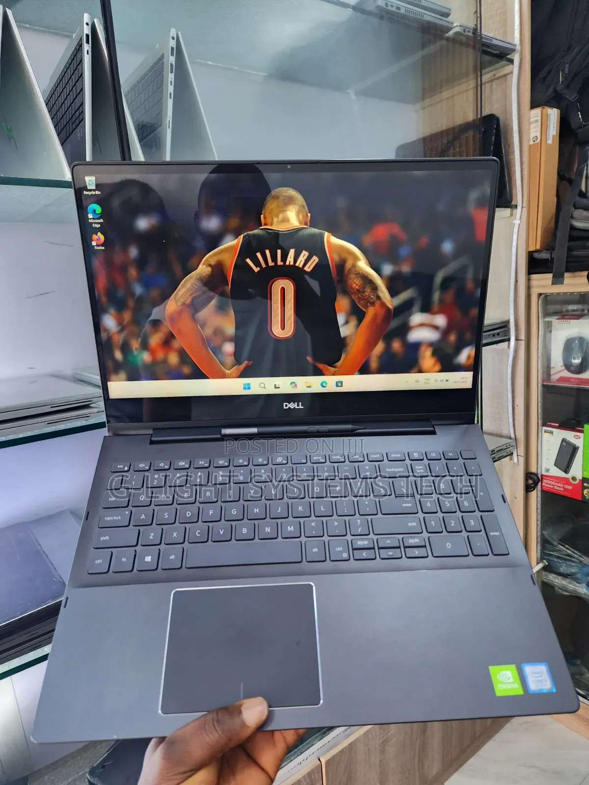 Laptop Dell Inspiron 15 7590 16GB Intel Core i7 SSD 256GB