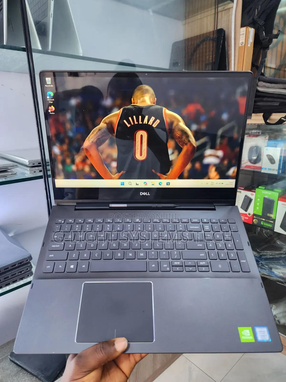 Laptop Dell Inspiron 15 7590 16GB Intel Core i7 SSD 256GB