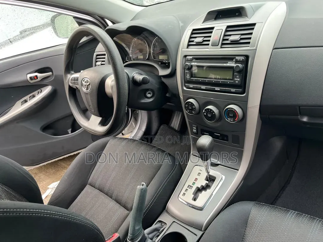 Toyota Corolla S 4dr Sedan (1.8L 4cyl 4A) 2012 Silver