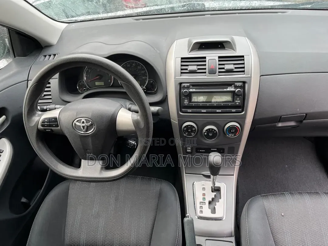 Toyota Corolla S 4dr Sedan (1.8L 4cyl 4A) 2012 Silver