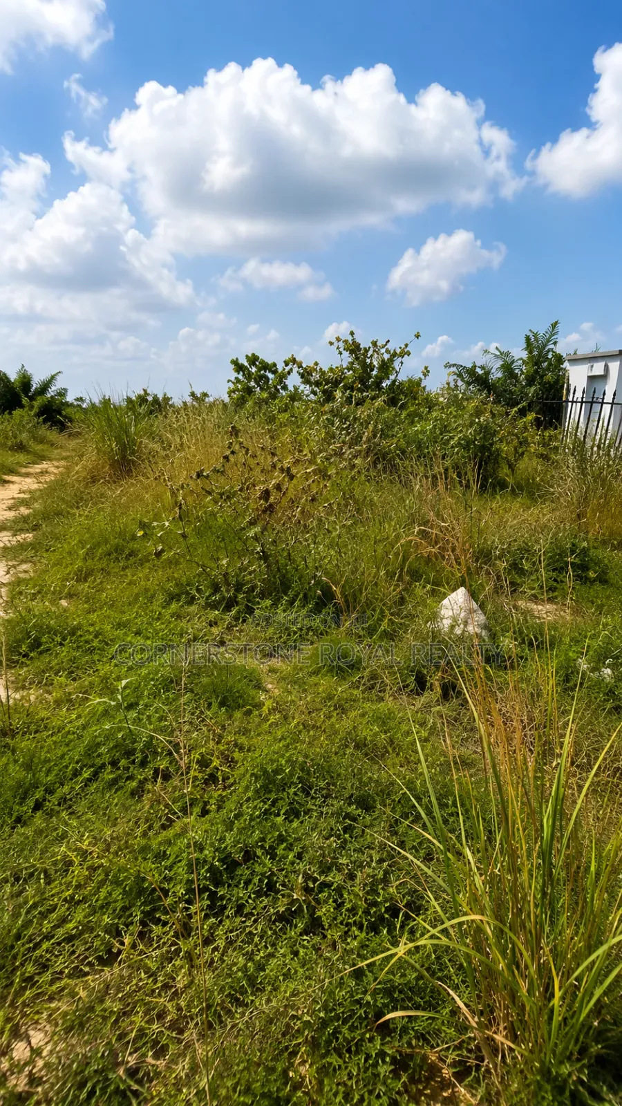 10 Acres / 30,000sqm for Sale Behind Happyland Estate, Sangotedo
