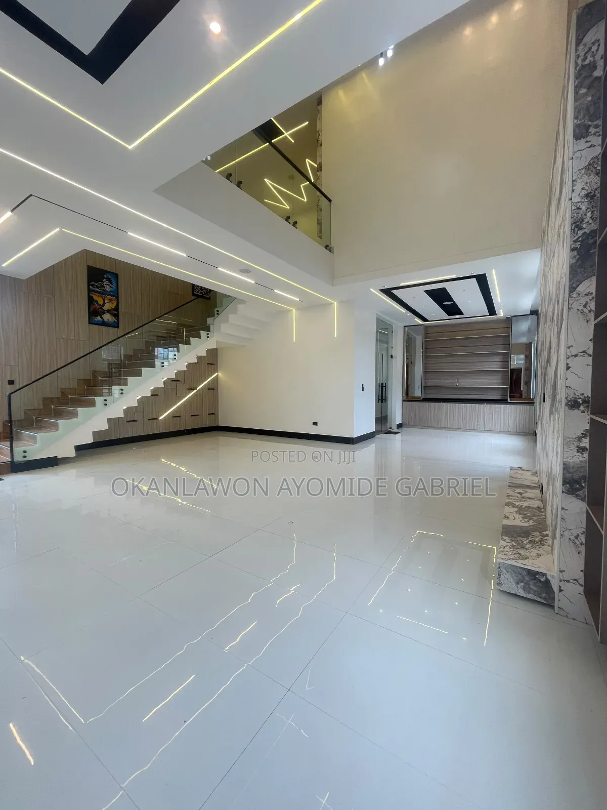 5bdrm Duplex in Sangotedo for sale