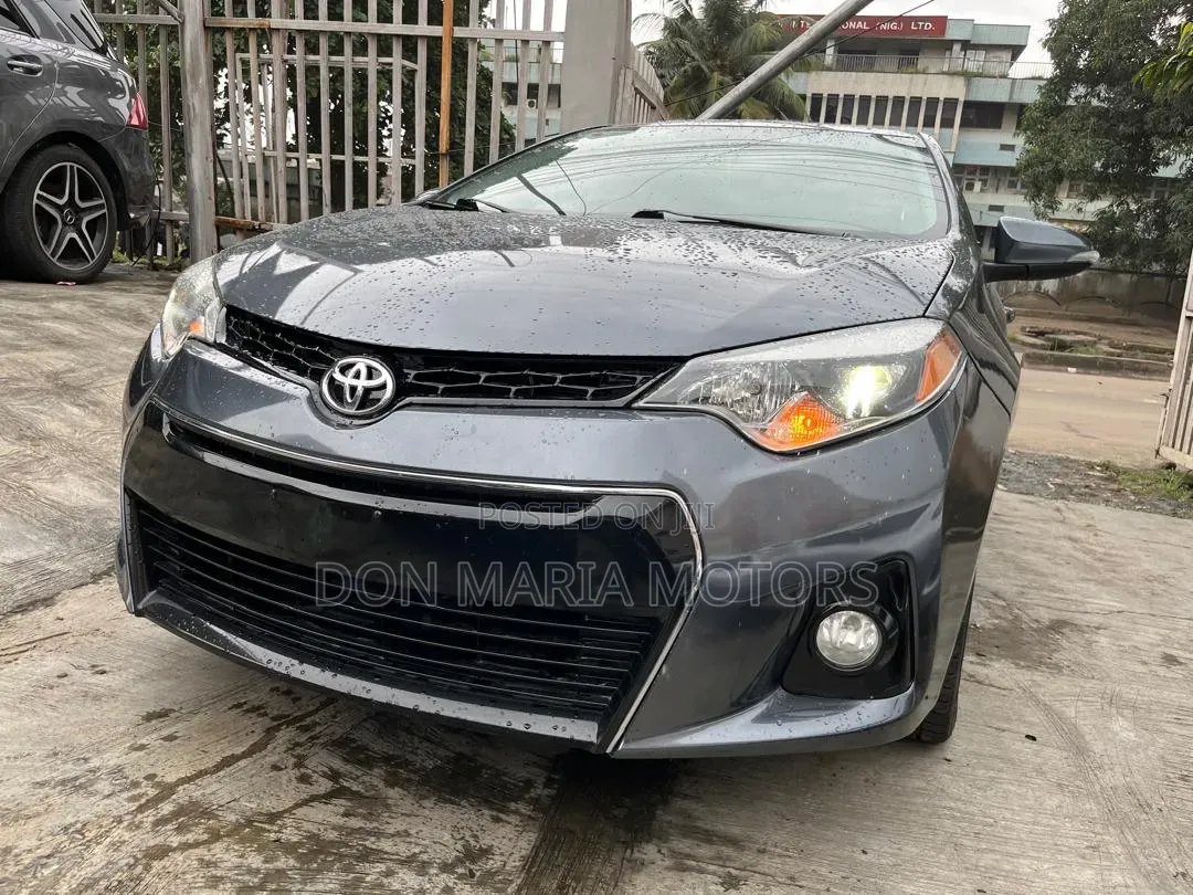 Toyota Corolla S 4dr Sedan (1.8L 4cyl CVT) 2015 Gray