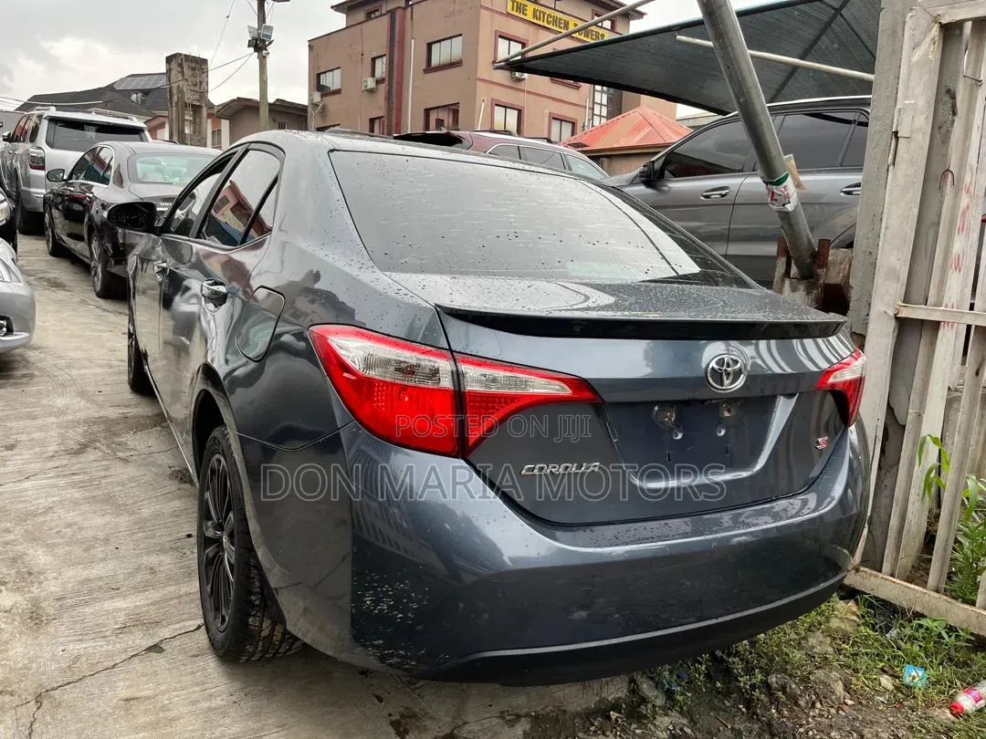 Toyota Corolla S 4dr Sedan (1.8L 4cyl CVT) 2015 Gray