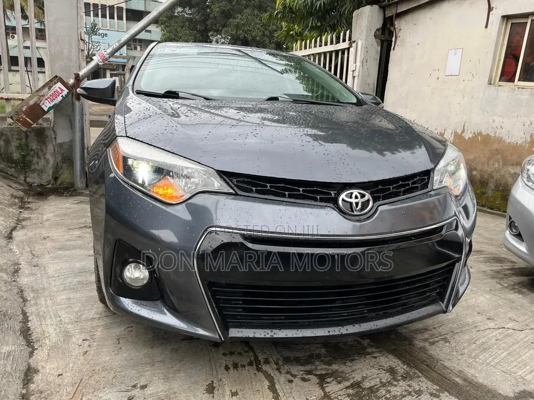 Toyota Corolla S 4dr Sedan (1.8L 4cyl CVT) 2015 Gray