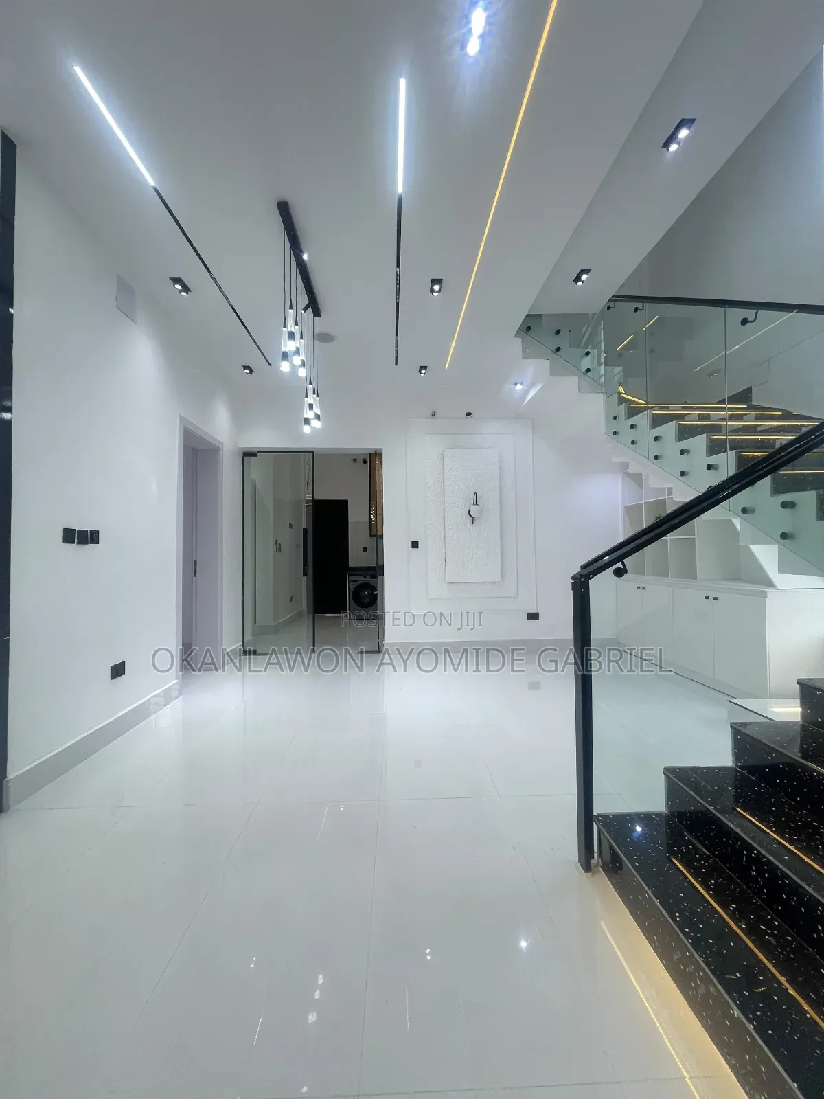 5bdrm Duplex in Sangotedo for sale