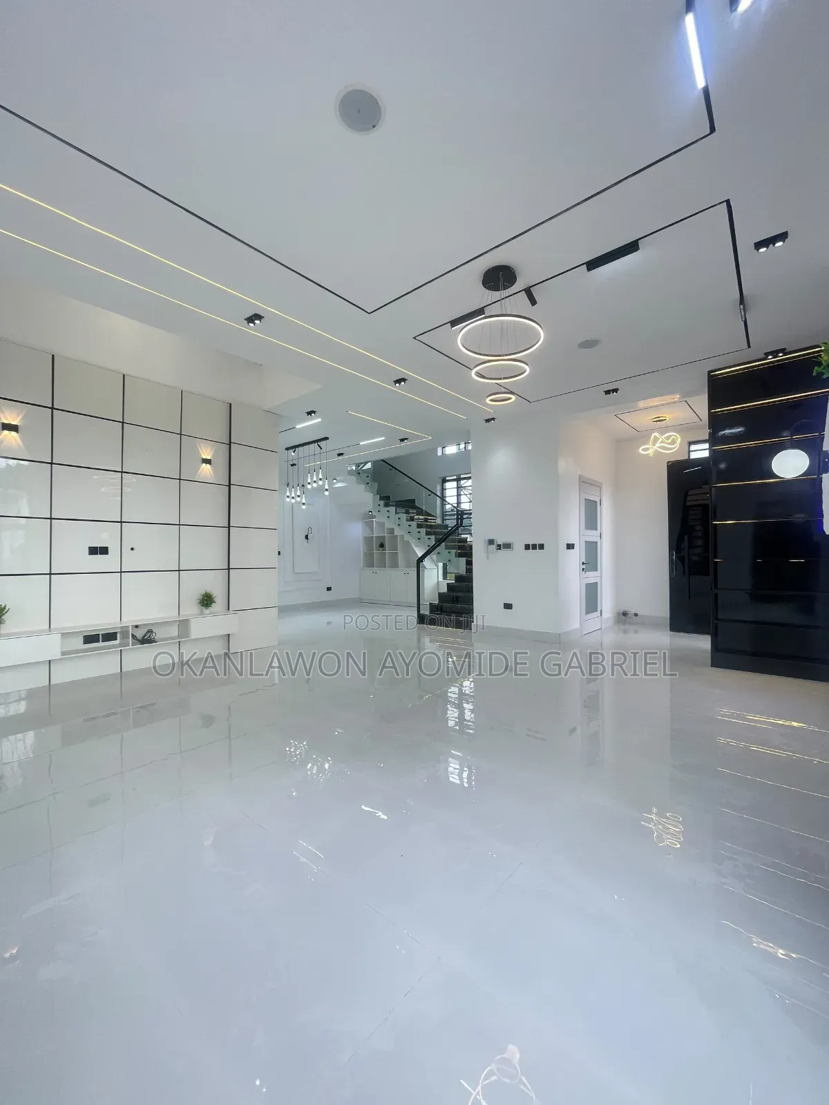 5bdrm Duplex in Sangotedo for sale