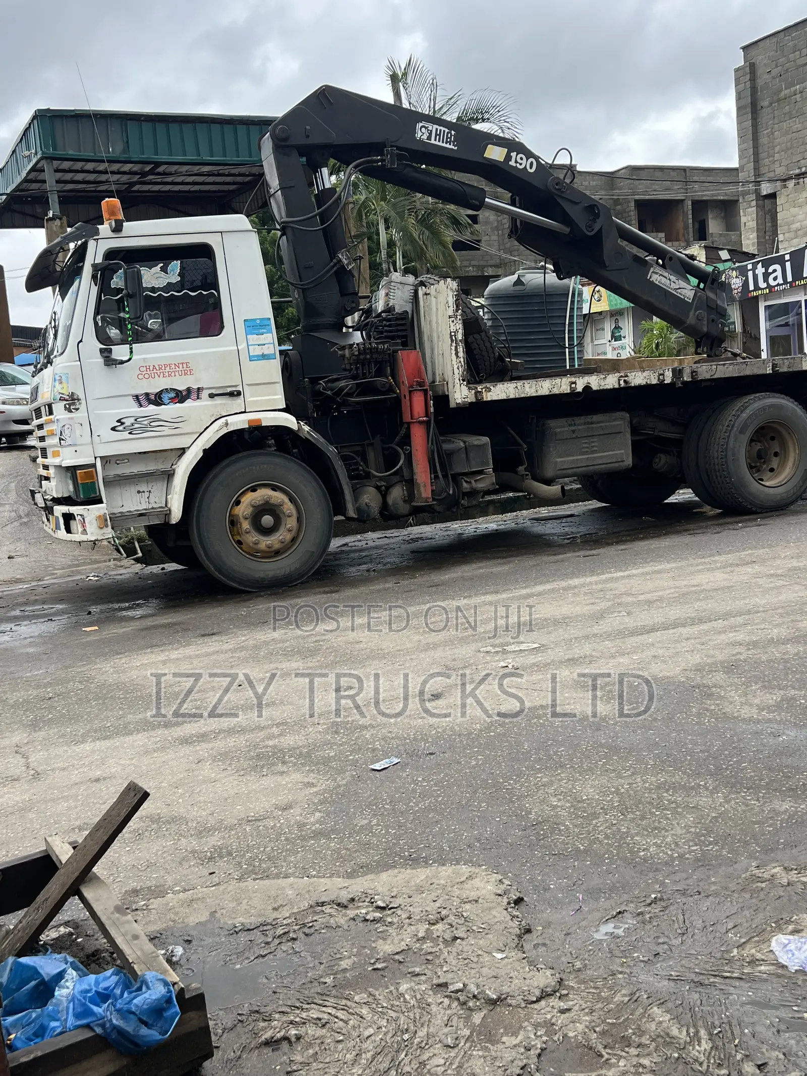 Self Loader Truck Available for Rental