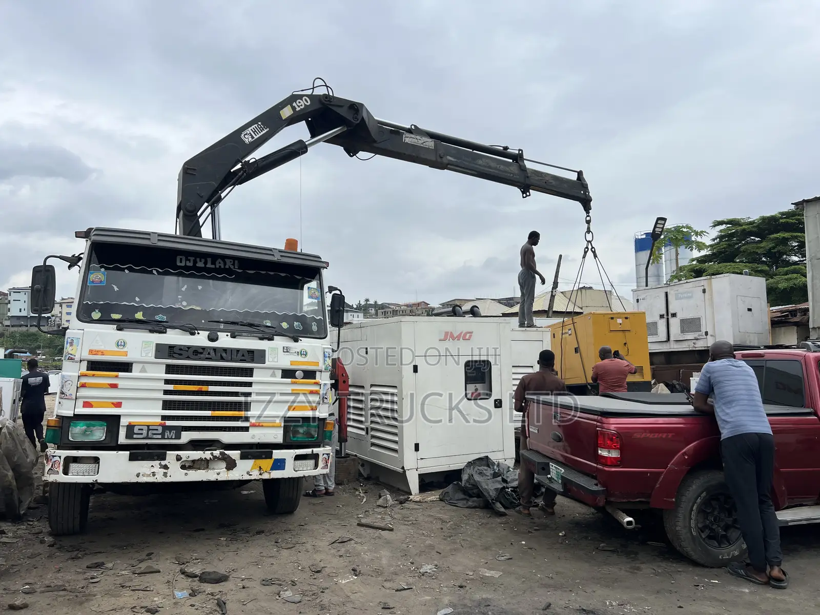 Self Loader Truck Available for Rental