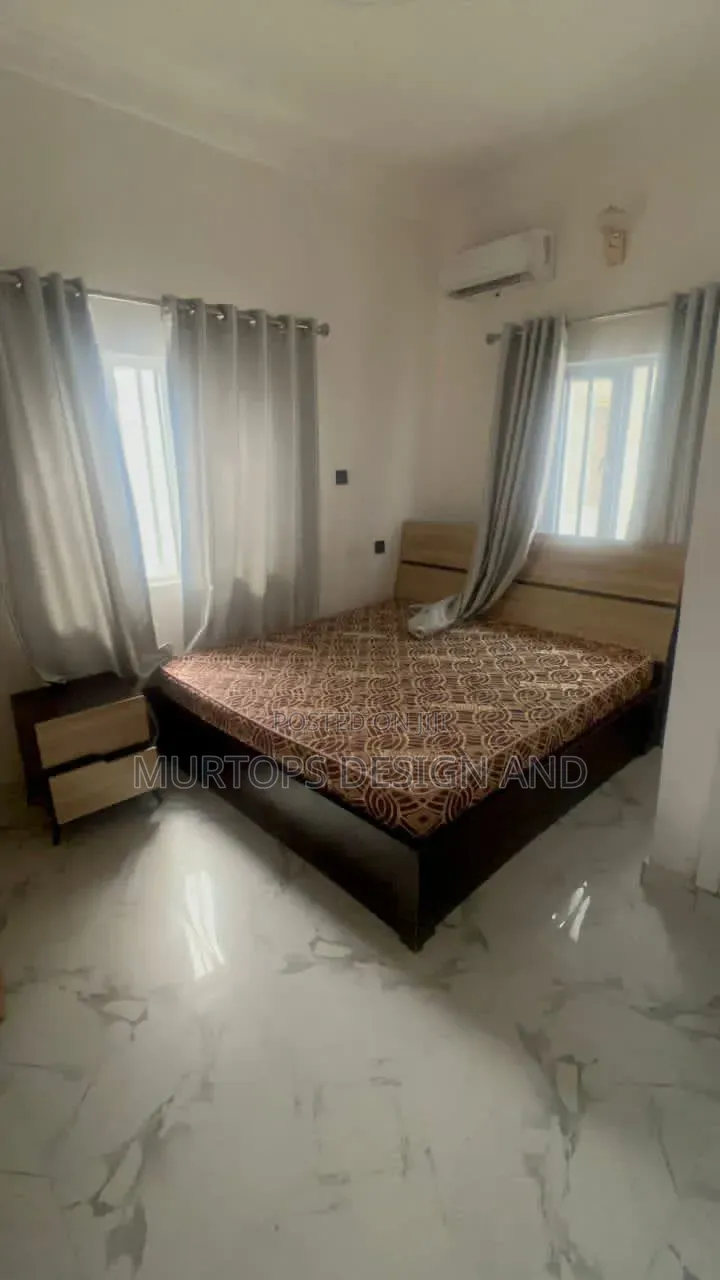 Mini Flat in Lekki Phase 1 for rent