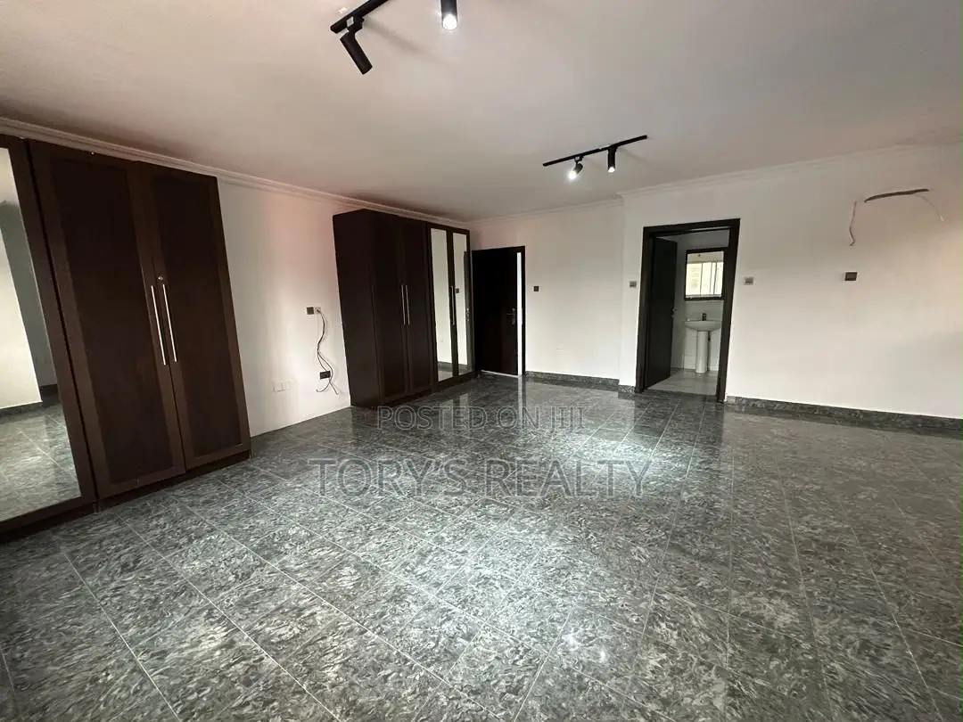 3bdrm Apartment in Ikoyi S.W for rent