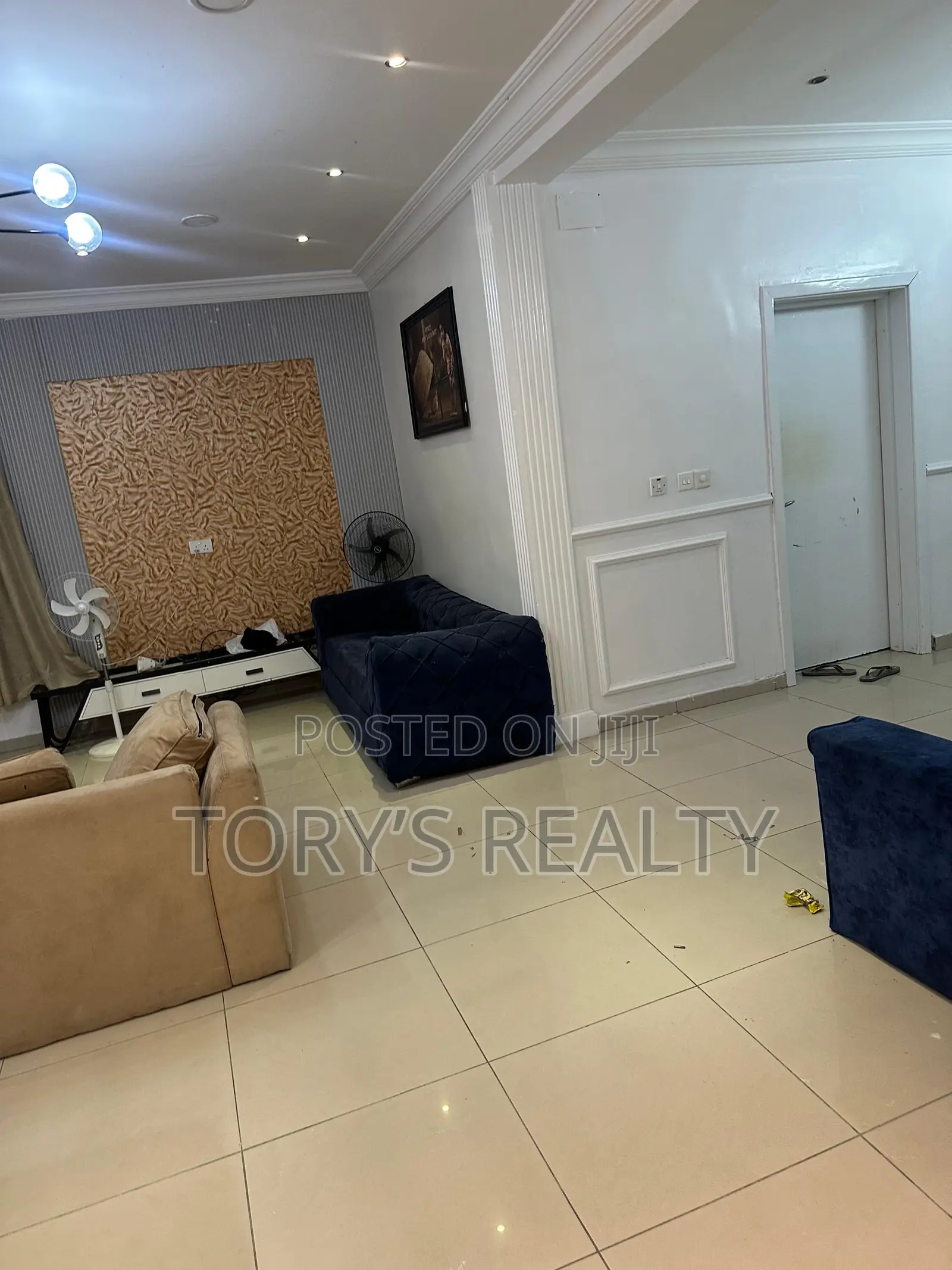 3bdrm Apartment in Ikate for rent
