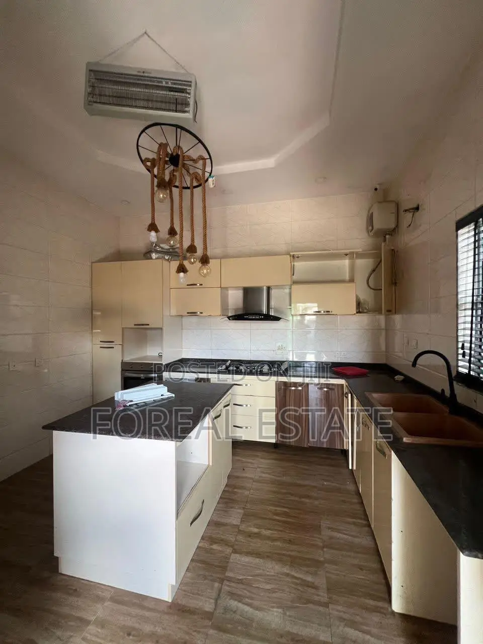 4bdrm House in Osapa london for rent