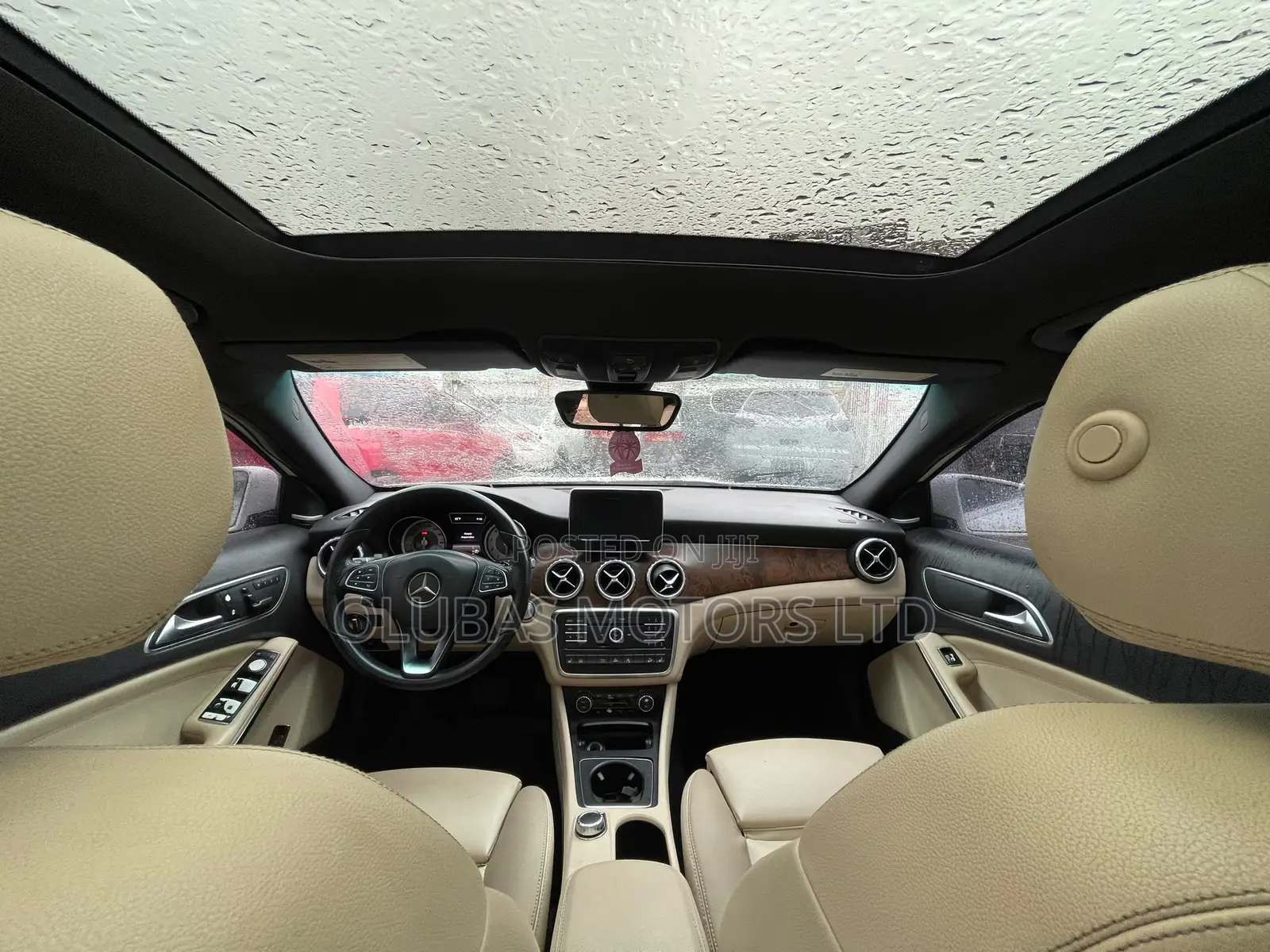 Mercedes-Benz GLA 250 2016 White