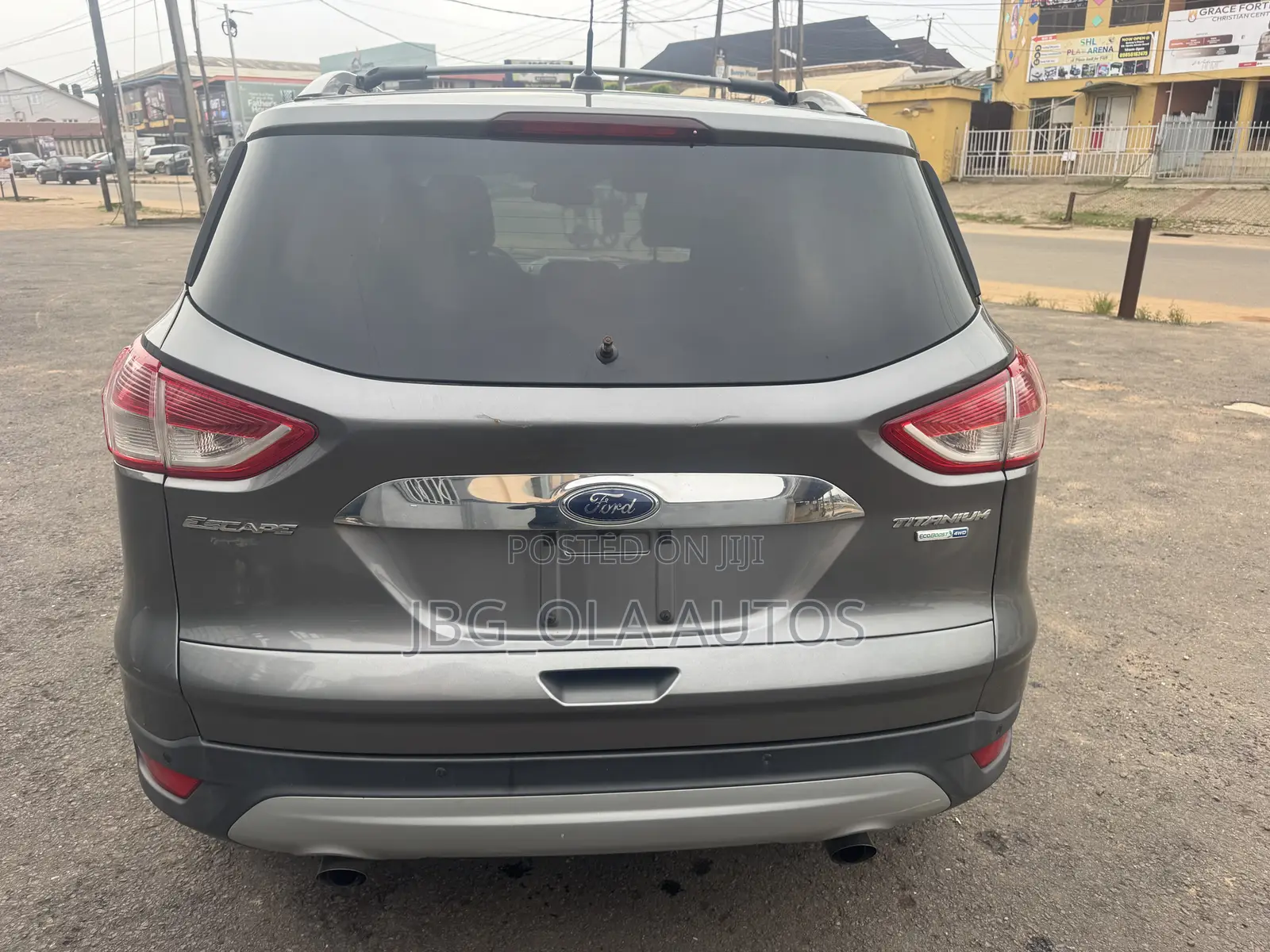 Ford Escape Titanium 4dr SUV (1.6L 4cyl Turbo 6A) 2014 Gray