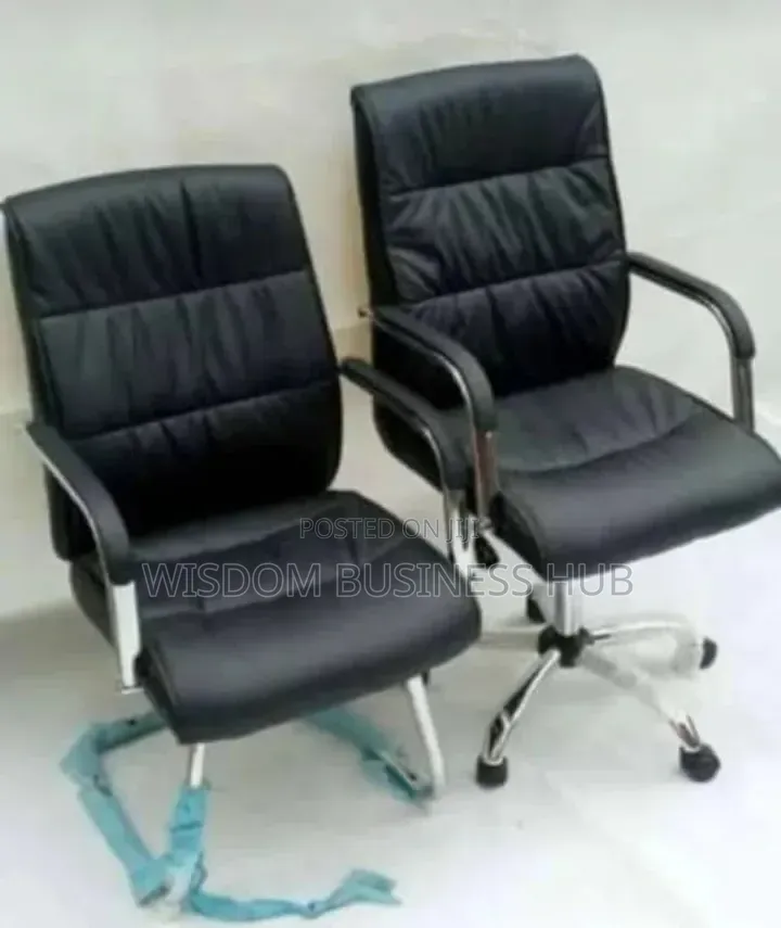 Boss/Visitor's Chair for Executive Offices