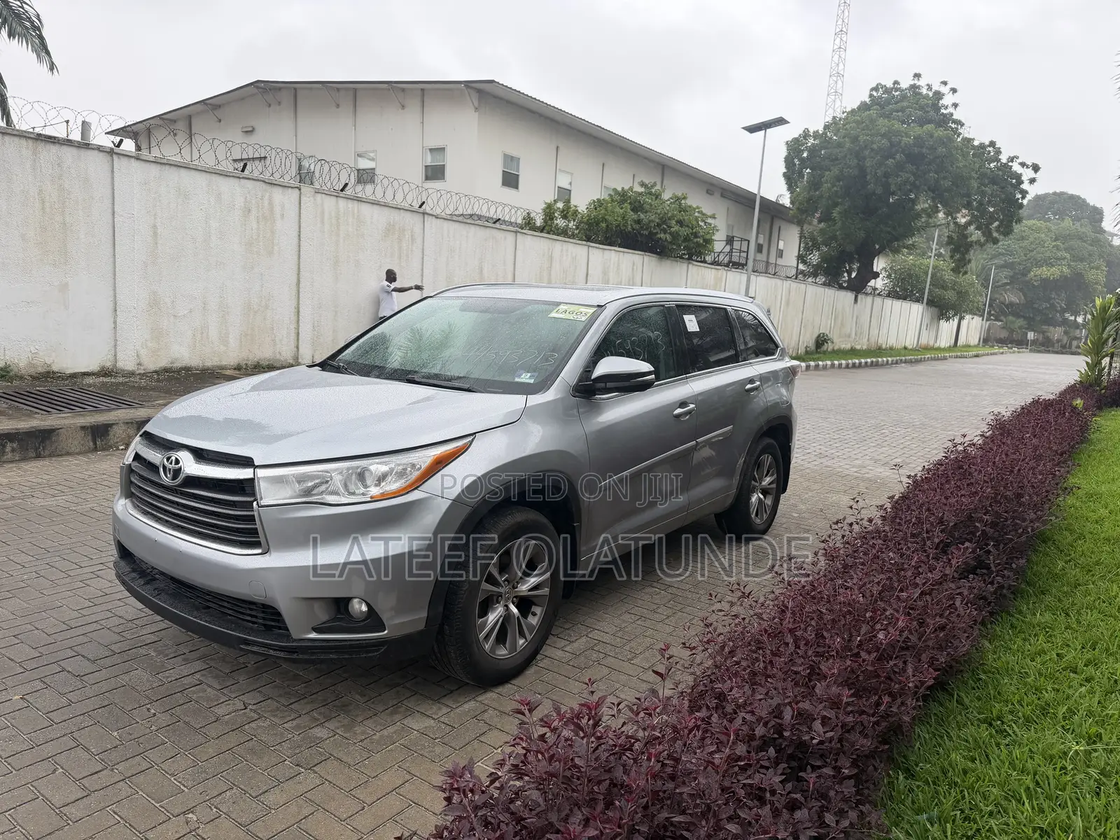 Toyota Highlander XLE 4dr SUV AWD (3.5L 6cyl 6A) 2015 Silver