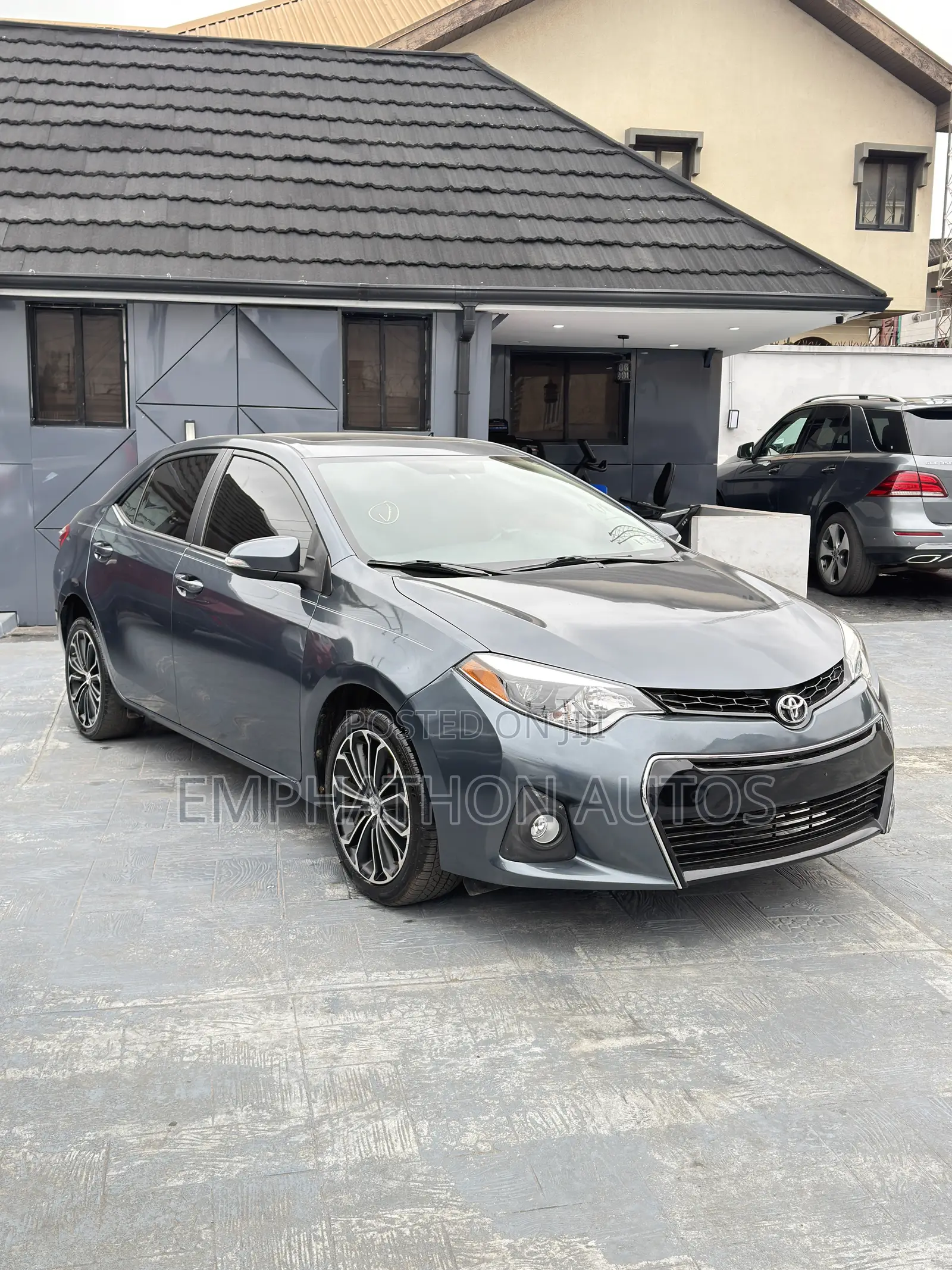 Toyota Corolla 2015 Gray