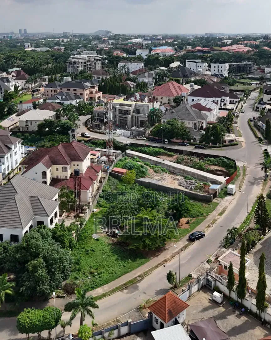 1,300 SQM of Residential Land in Maitama for Sale