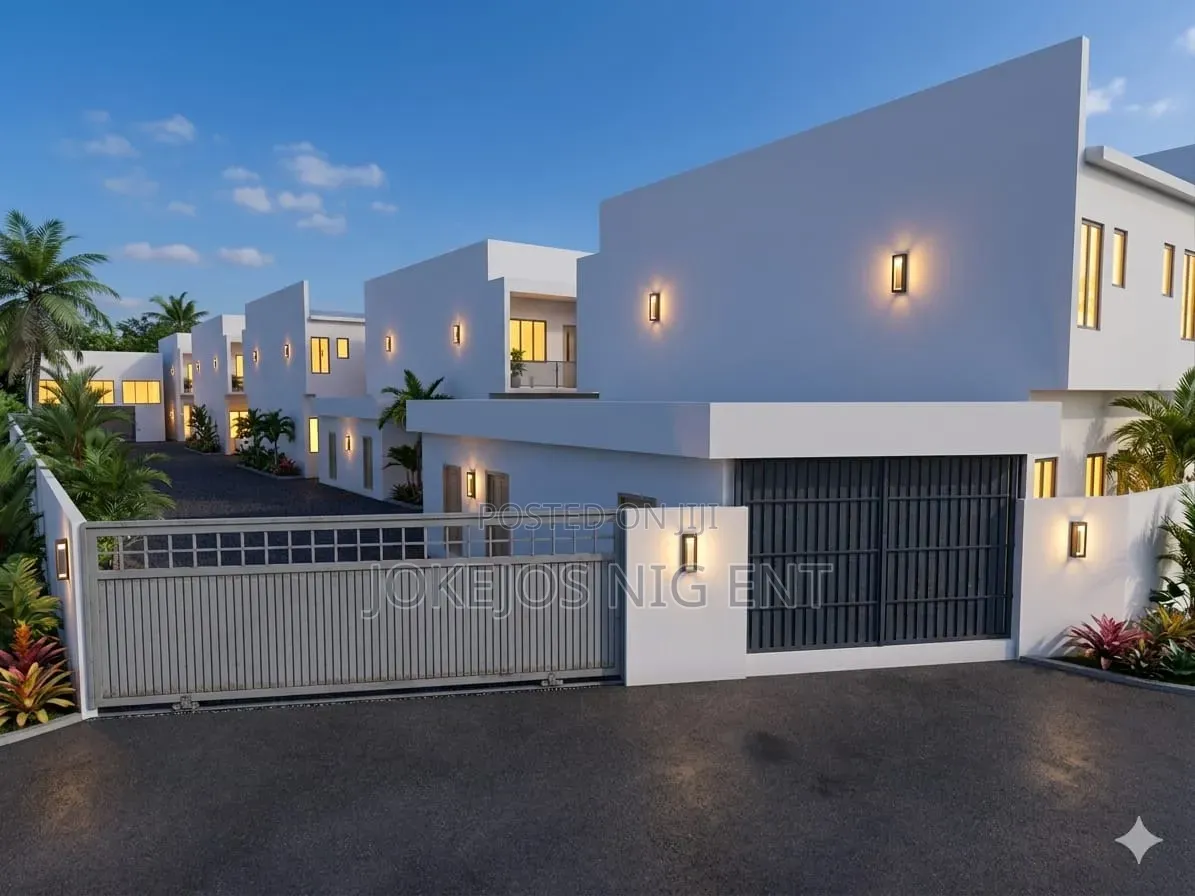 4bdrm Townhouse/Terrace in Lekki Scheme 2 for sale