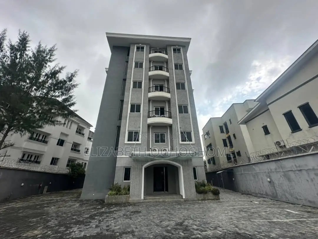 2bdrm Maisonette in Ahmadu Bello Way for rent