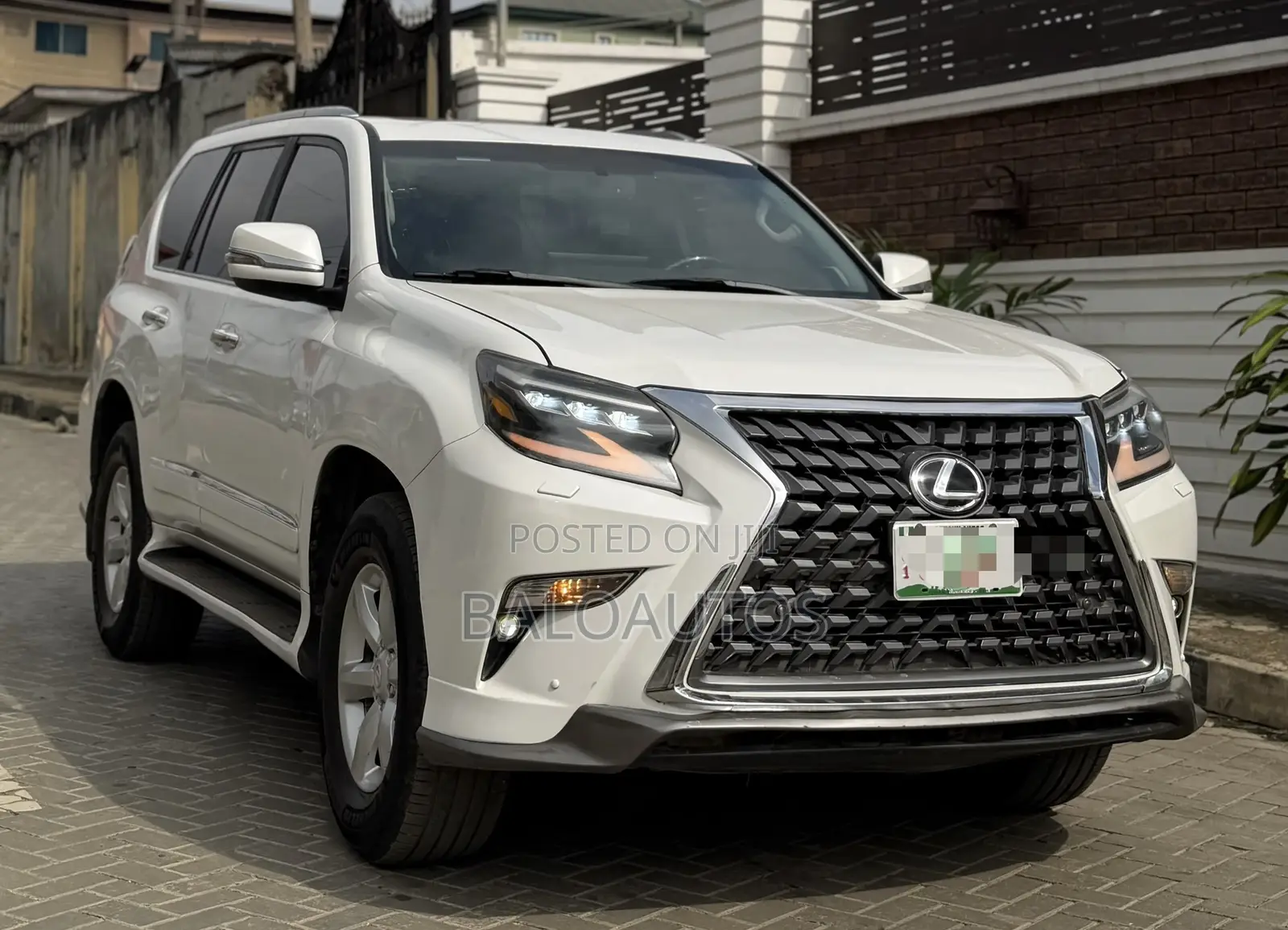 Lexus GX 460 Luxury 2015 White