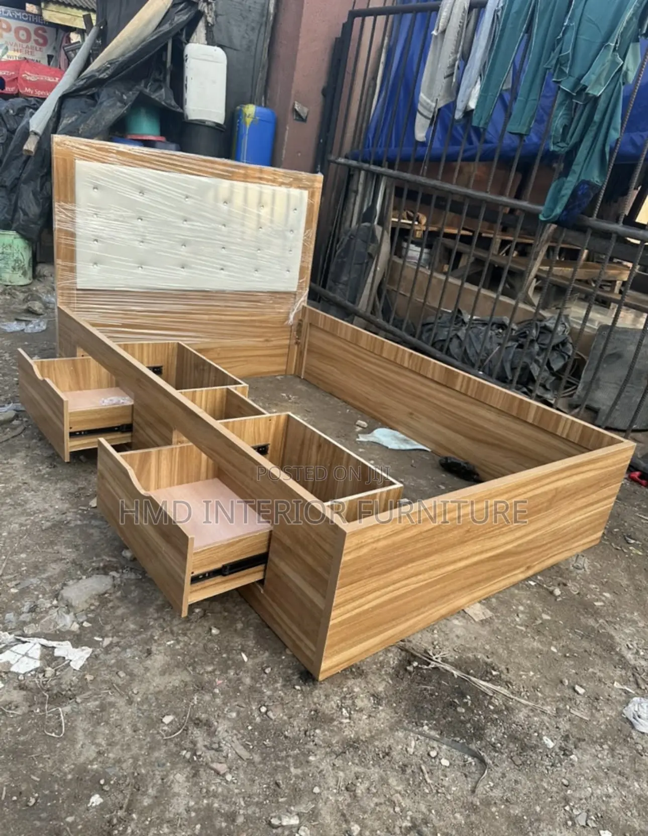 BEDFRAME 4.5 by 6