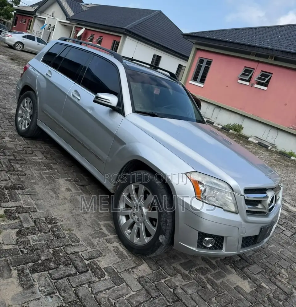 Mercedes-Benz GLK-Class 350 2010 Silver