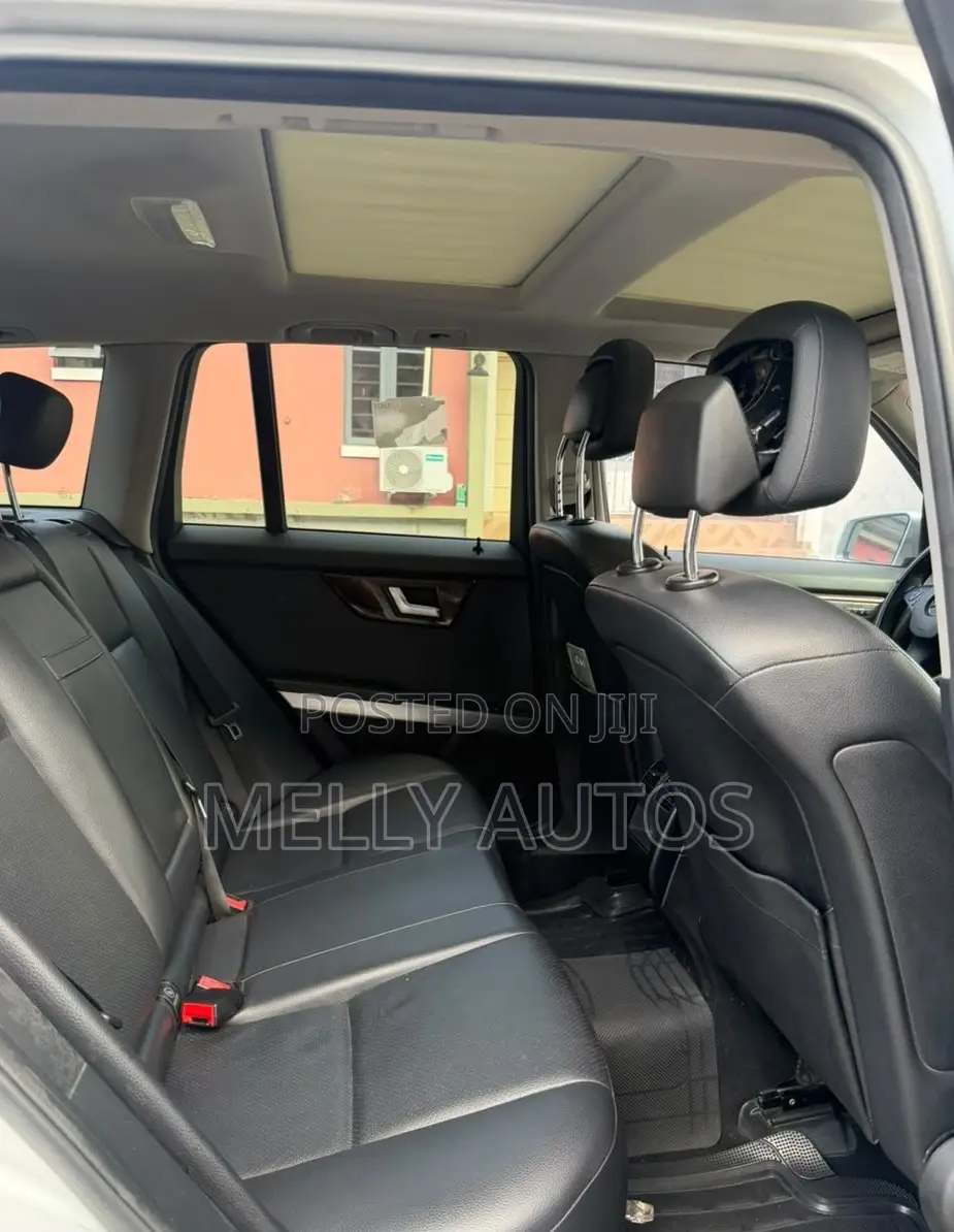Mercedes-Benz GLK-Class 350 2010 Silver