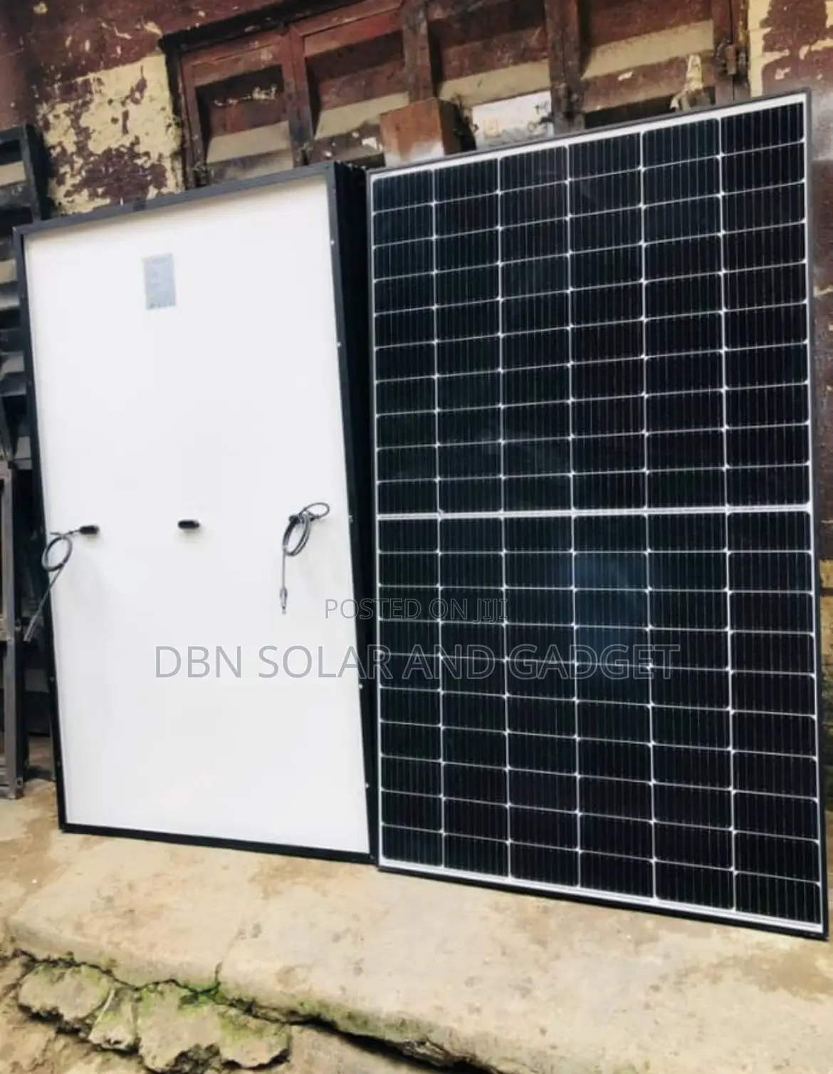 520w Jinko Mono Solar Panel Halfcut 120cell Very Quality and Reliable