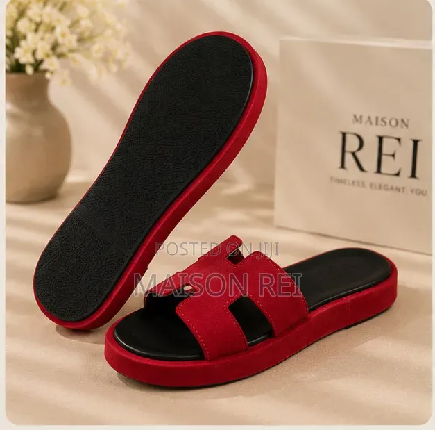 Luxury Women's Suede Handmade Slide Slippers – Premium Comfort