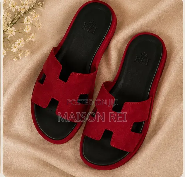 Luxury Women's Suede Handmade Slide Slippers – Premium Comfort