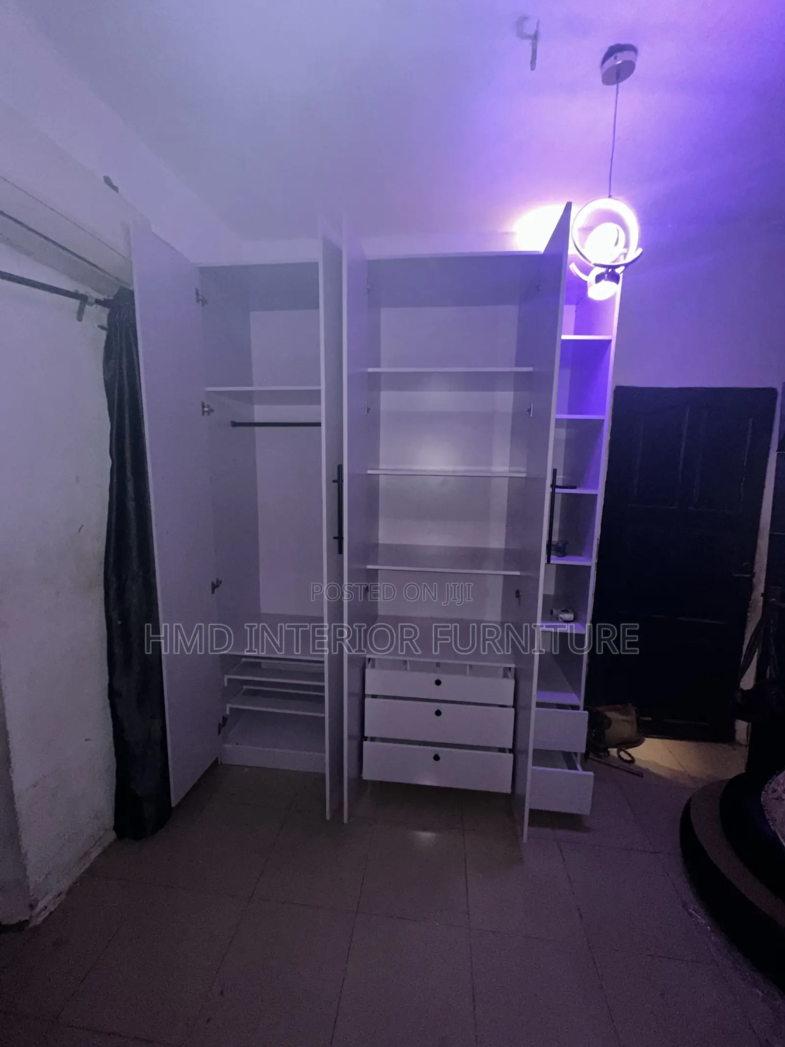 WARDROBE 8by6